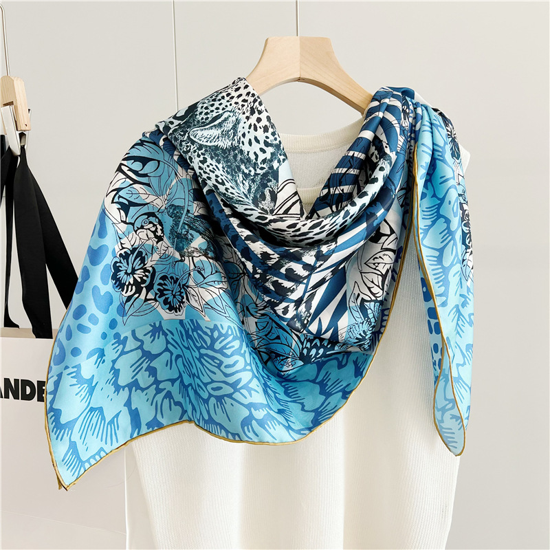 Lion Print Silk Scarf Luxury D - Travel Accessories Neck 评论和价格