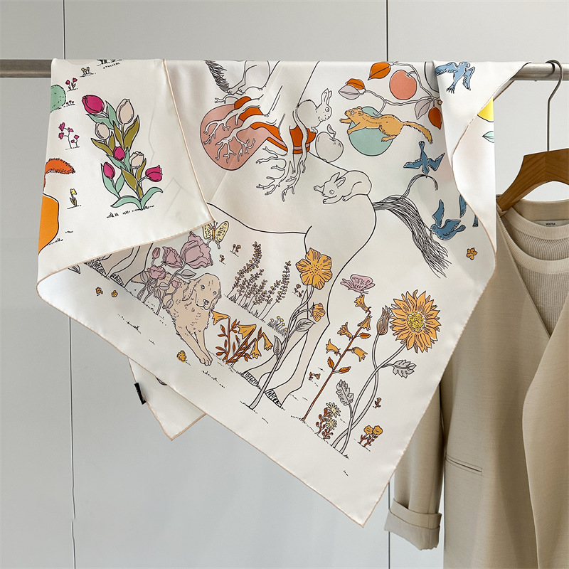 AB Faced Print Silk Scarf 18MM - Travel Accessories Neck 评论和价格