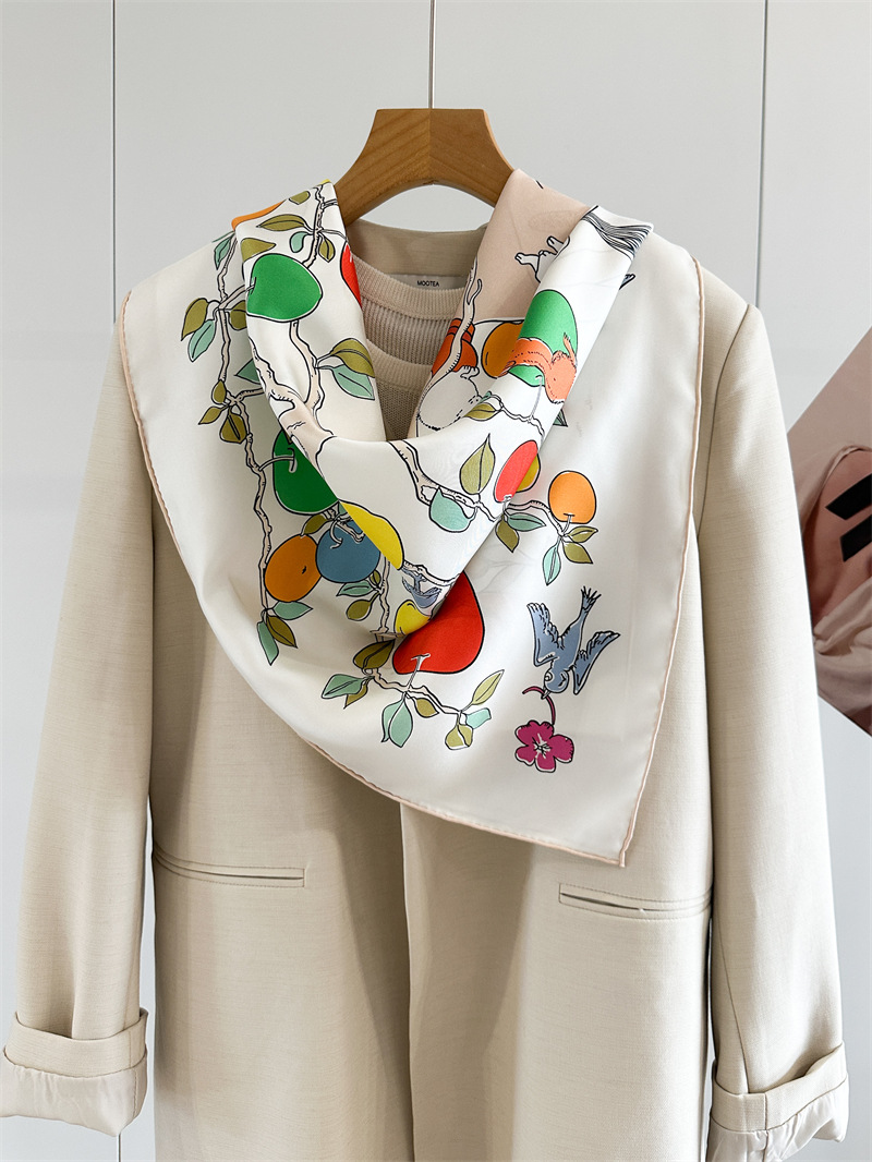 AB Faced Print Silk Scarf 18MM - Travel Accessories Neck 评论和价格