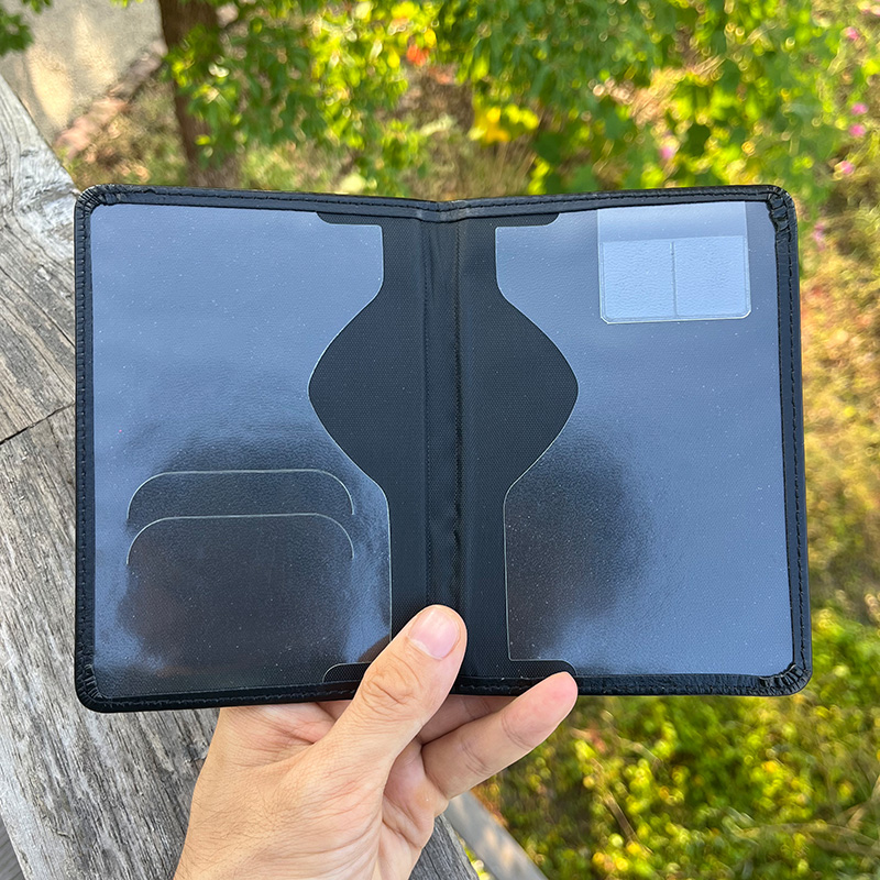 The Hellenic Republic Passport - Travel Accessories Greece 评论和价格